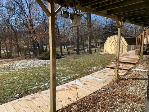 2751 S Deer Path Trl, Freeport, IL 61032 photo 6