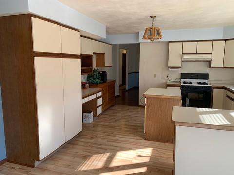 2751 S Deer Path Trl, Freeport, IL 61032 photo 9