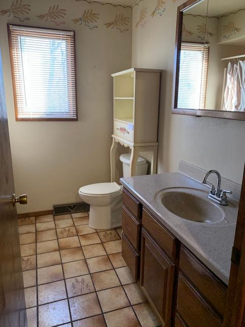 2751 S Deer Path Trl, Freeport, IL 61032 photo 21