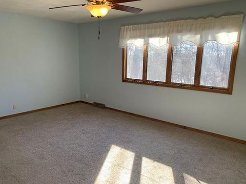 2751 S Deer Path Trl, Freeport, IL 61032 photo 13