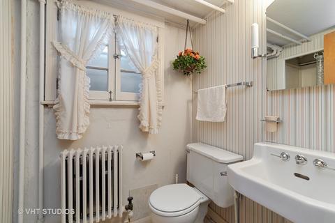 1010 Barton Ct, Glenview, IL 60025 photo 11