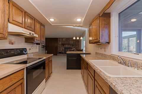 306 Raleigh Ct, Normal, IL 61761 photo 6