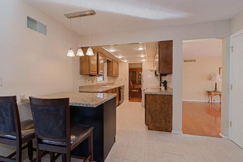 306 Raleigh Ct, Normal, IL 61761 photo 7