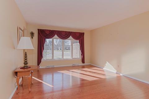 306 Raleigh Ct, Normal, IL 61761 photo 3