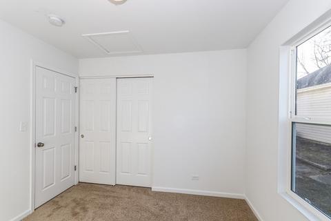394 Campus Dr, Elgin, IL 60120 photo 17