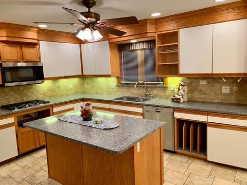 1910 Cyndi Ct, Rolling Meadows, IL 60008 photo 9