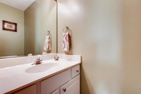 1137 E Danbury Dr, Cary, IL 60013 photo 9