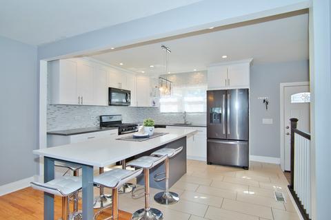 147 W Memory Ln, Addison, IL 60101 photo 5