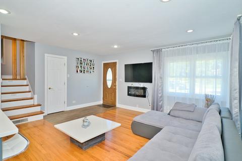 147 W Memory Ln, Addison, IL 60101 photo 18