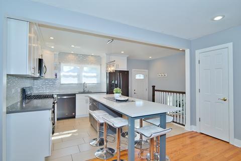 147 W Memory Ln, Addison, IL 60101 photo 12