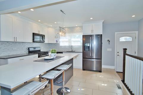 147 W Memory Ln, Addison, IL 60101 photo 6
