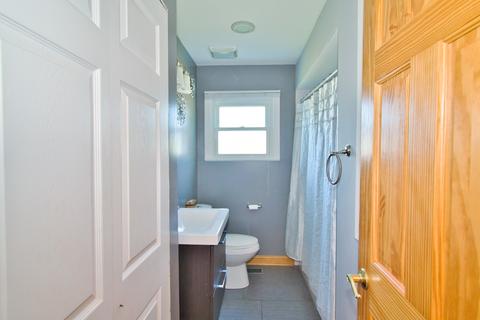 147 W Memory Ln, Addison, IL 60101 photo 19