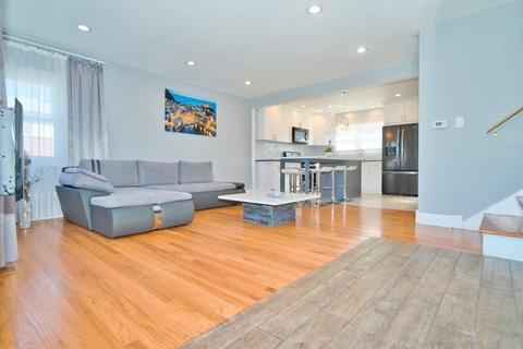 147 W Memory Ln, Addison, IL 60101 photo 9