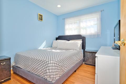 147 W Memory Ln, Addison, IL 60101 photo 21
