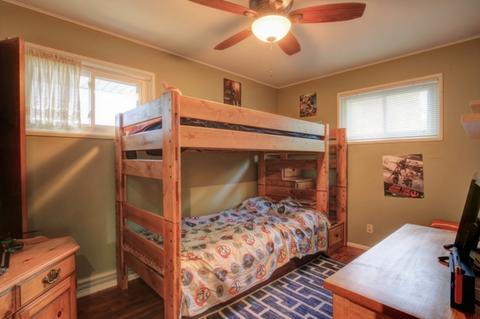 1102 W Eureka St, Champaign, IL 61821 photo 21