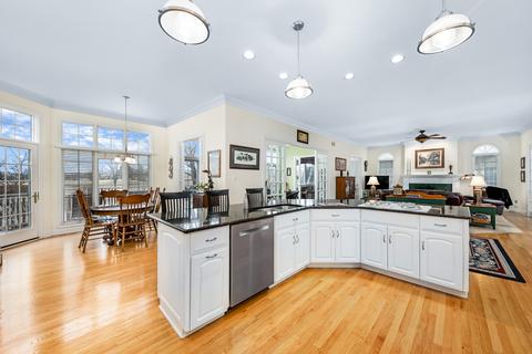 3355 White Eagle Dr, Naperville, IL 60564 photo 12