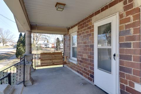 203 E North St, Danvers, IL 61732 photo 3