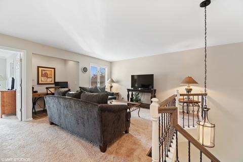 1700 Pebble Beach Dr, Hoffman Estates, IL 60169 photo 10
