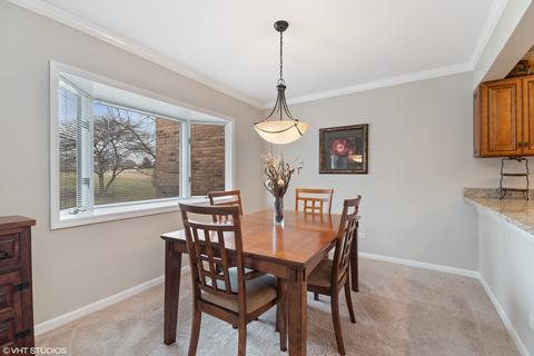 1700 Pebble Beach Dr, Hoffman Estates, IL 60169 photo 8