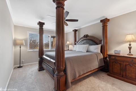 1700 Pebble Beach Dr, Hoffman Estates, IL 60169 photo 12