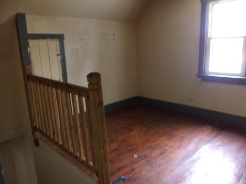 305 W North St, Mclean, IL 61754 photo 9