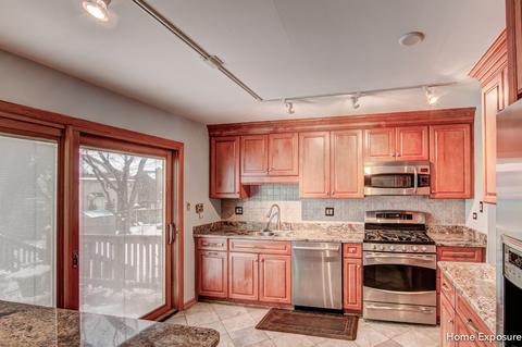 1934 Cambridge Ln, Wheaton, IL 60189 photo 2