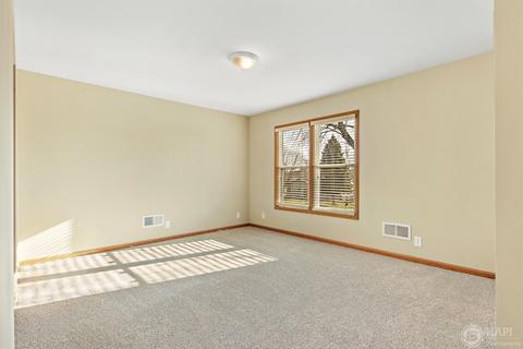 606 Columbus St, Mchenry, IL 60050 photo 9