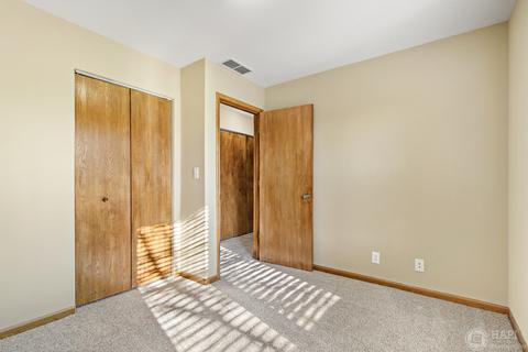 606 Columbus St, Mchenry, IL 60050 photo 8