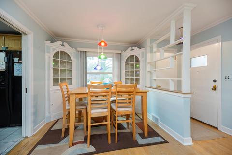 390 N Wolf Rd, Des Plaines, IL 60016 photo 4