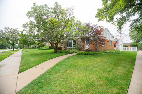 390 N Wolf Rd, Des Plaines, IL 60016 photo 1