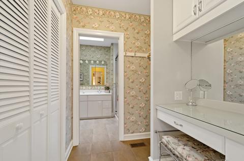 9301 Ridgeway Ave, Evanston, IL 60203 photo 9