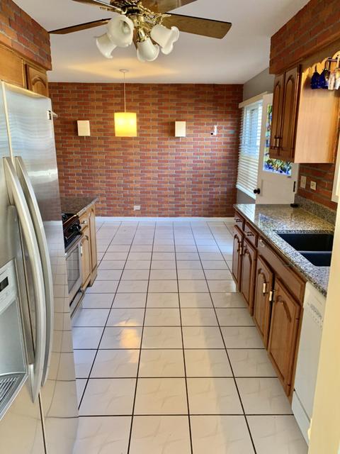 614 E Comstock Ave, Addison, IL 60101 photo 8