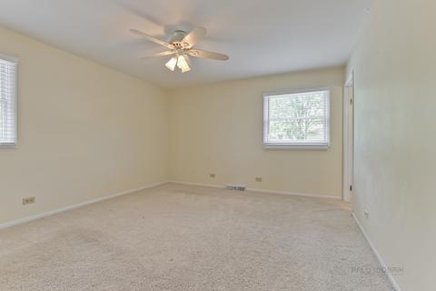 3790 Winston Dr, Hoffman Estates, IL 60192 photo 15