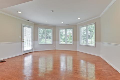 3790 Winston Dr, Hoffman Estates, IL 60192 photo 12