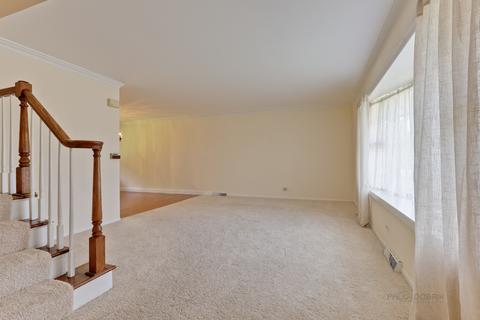 3790 Winston Dr, Hoffman Estates, IL 60192 photo 3