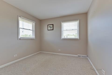 3790 Winston Dr, Hoffman Estates, IL 60192 photo 17