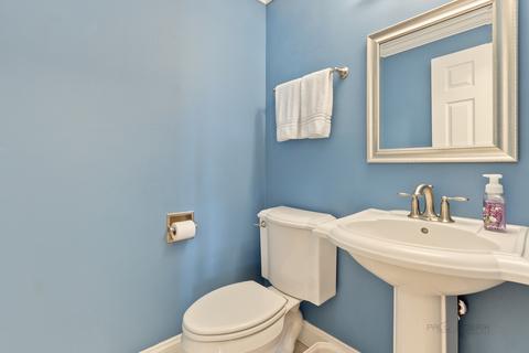 3790 Winston Dr, Hoffman Estates, IL 60192 photo 10