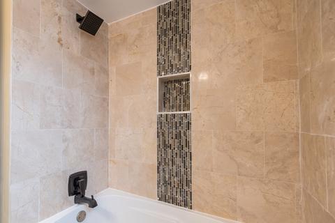 142 E 124th St, Chicago, IL 60628 photo 11