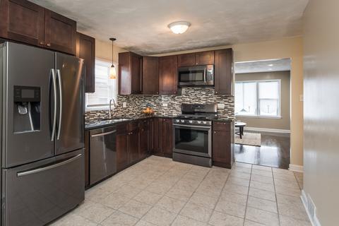 142 E 124th St, Chicago, IL 60628 photo 5