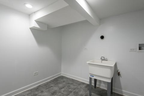 142 E 124th St, Chicago, IL 60628 photo 22