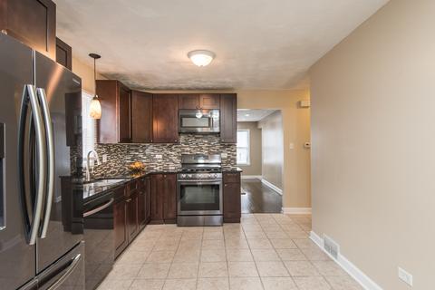 142 E 124th St, Chicago, IL 60628 photo 4