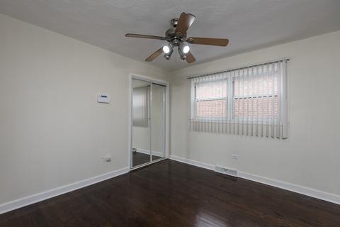142 E 124th St, Chicago, IL 60628 photo 16