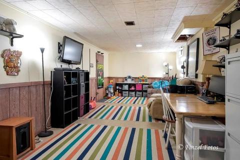 814 Morgan St, Elgin, IL 60123 photo 8