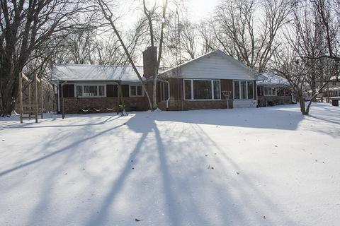 16960 Tanglewild Dr, Morrison, IL 61270 photo 3