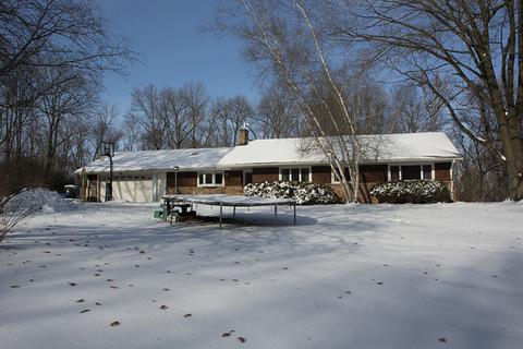 16960 Tanglewild Dr, Morrison, IL 61270 photo 2