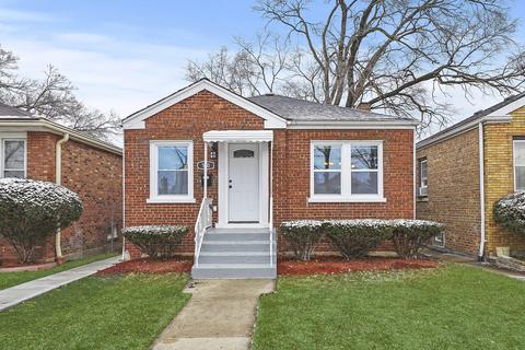 560 E 105th Pl, Chicago, IL 60628 photo 2
