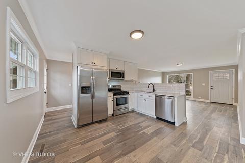 3405 Ashley Dr, Glenview, IL 60025 photo 5