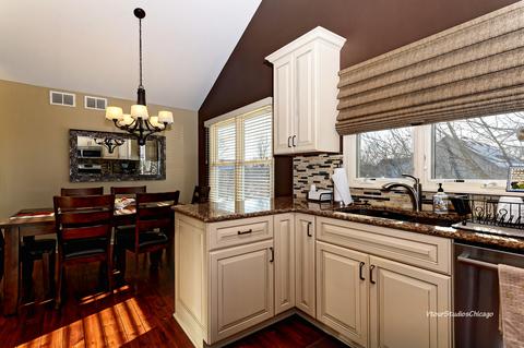 419 Harvard Ct, Bartlett, IL 60103 photo 7
