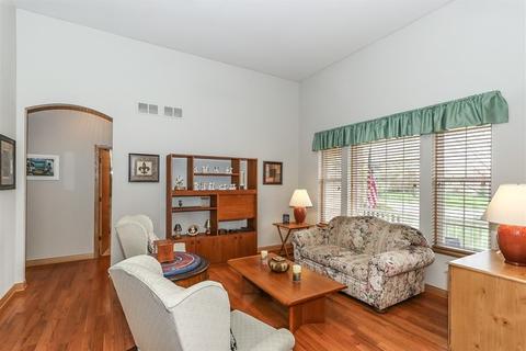 398 Fairway Dr, Bartlett, IL 60103 photo 4