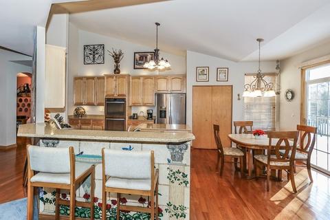 398 Fairway Dr, Bartlett, IL 60103 photo 9